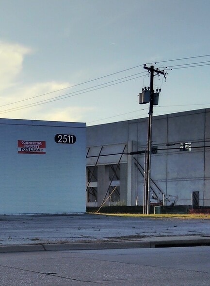 More Photos Of 2511 National Dr, Garland Manufacturing For Sale