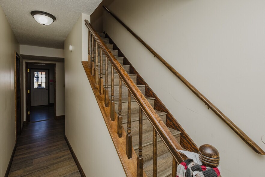 More Photos Of 3102 Sierra Pky, Hutchinson Apartments For Sale