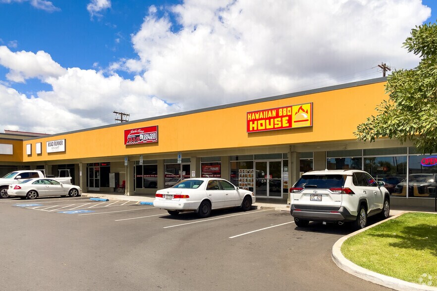 Primary Photo Of 94-226 Leoku St, Waipahu Storefront For Lease