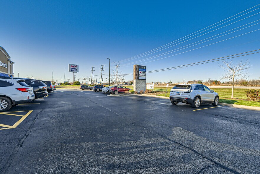 More Photos Of 11525 US Highway 14, Woodstock General Retail For Lease