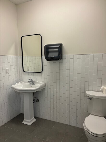 More Photos Of 86 Timber Creek Dr, Cordova Medical For Lease