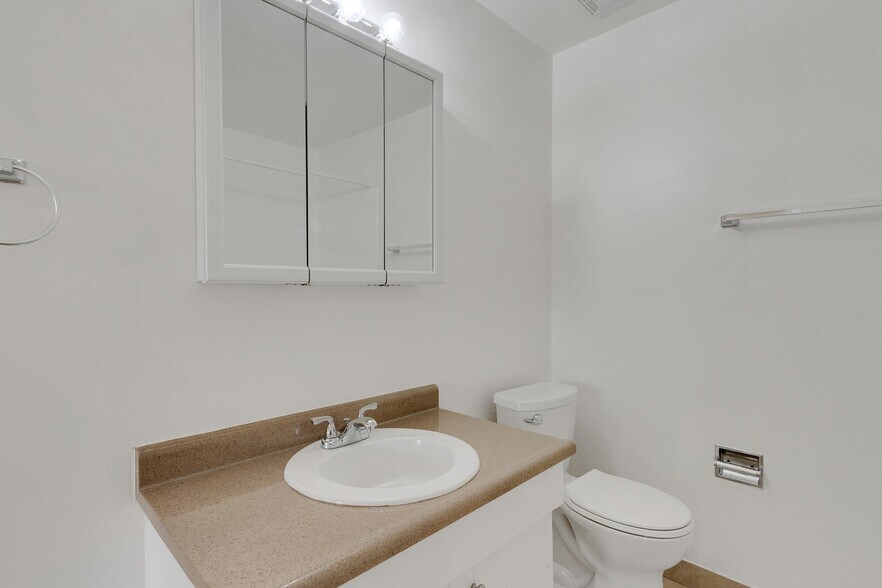 More Photos Of 6087 Wadsworth Blvd, Arvada Apartments For Sale