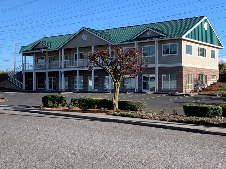 More Photos Of 717 NE 61st St, Vancouver Medical For Lease