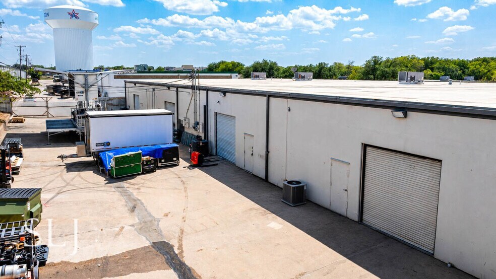 More Photos Of 3007 Pleasant Valley Ln, Arlington Warehouse For Sale