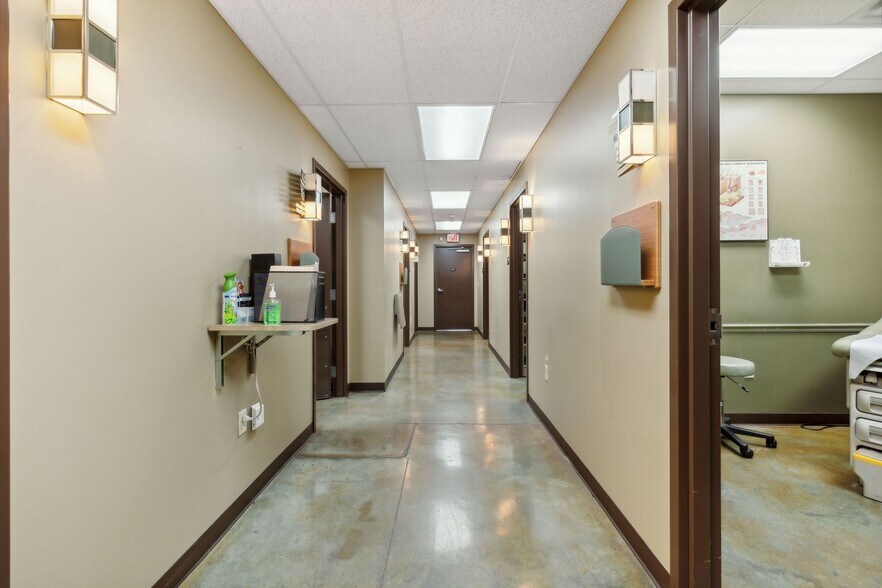 More Photos Of 3040 Business Park Cir, Goodlettsville Medical For Lease