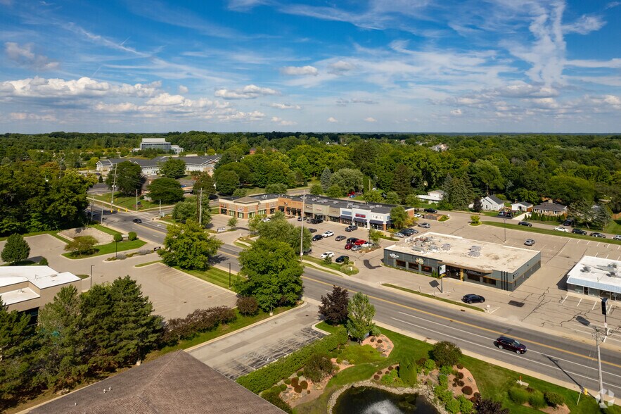 More Photos Of 820 Forest Hill Ave SE, Grand Rapids Storefront For Lease