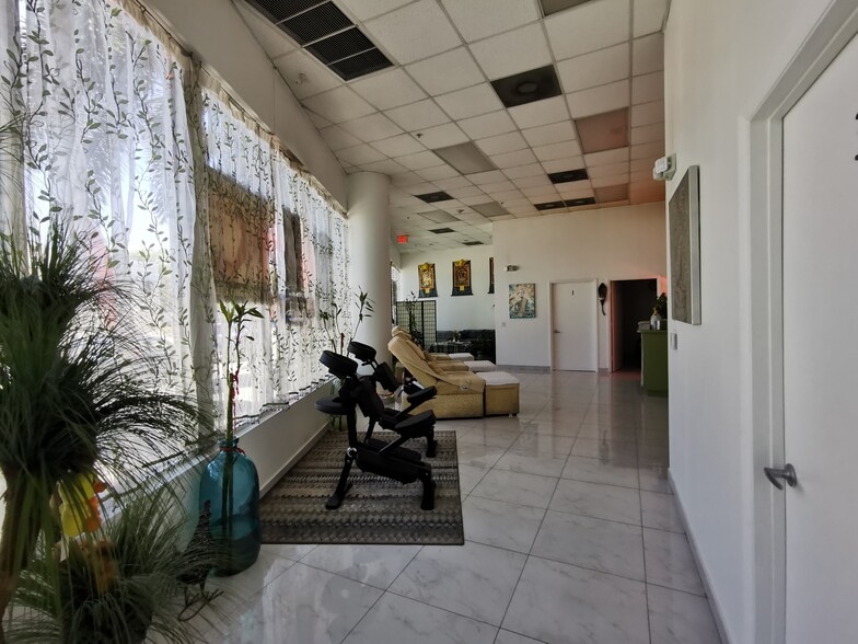 More Photos Of 2301 Wilton Dr, Wilton Manors Apartments For Sale