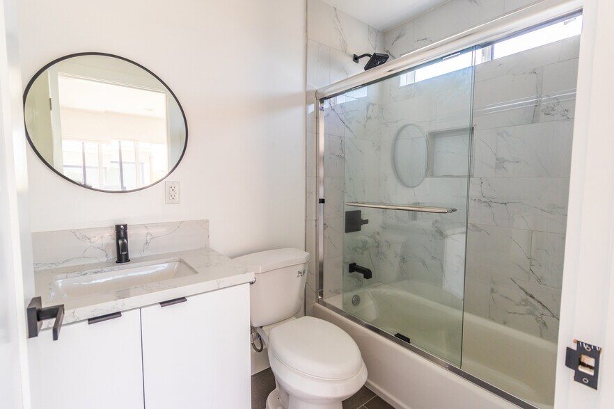 More Photos Of 4505 18th, Los Angeles Apartments For Sale