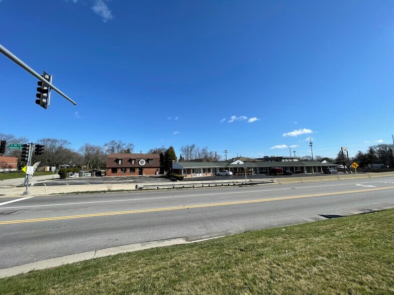 More Photos Of 511 Rockland Rd, Lake Bluff Land For Sale