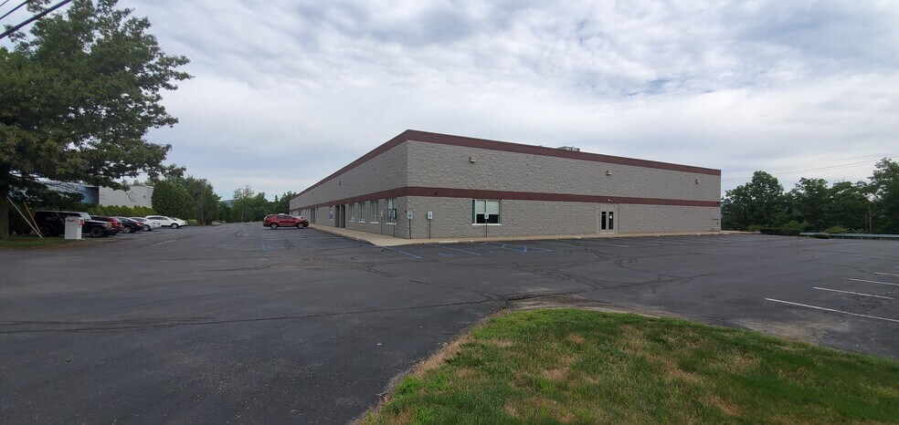 More Photos Of 769-785 Keystone Industrial Park Rd, Dunmore Research And Development For Lease