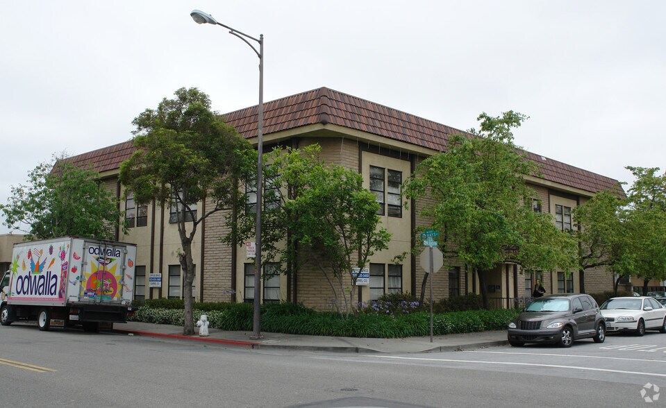 More Photos Of 303-325 W Joaquin Ave, San Leandro Loft Creative Space For Lease