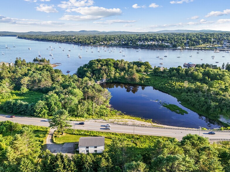 More Photos Of 7 Old Searsport Ave, Belfast Convenience Store For Sale