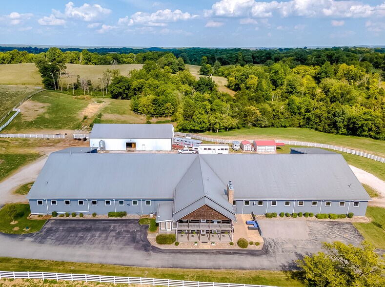 More Photos Of 2305 Harrodsburg Rd, Lawrenceburg Specialty For Sale