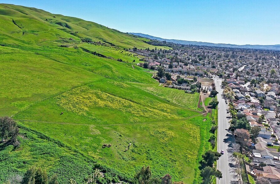 More Photos Of 1995 Old Calaveras Rd, Milpitas Land For Sale