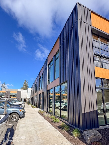 More Photos Of NW Shevlin Park Rd & Crossing Dr, Bend Unknown For Lease