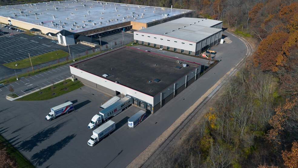 More Photos Of 2270 Roswell Dr, Pittsburgh Light Distribution For Lease