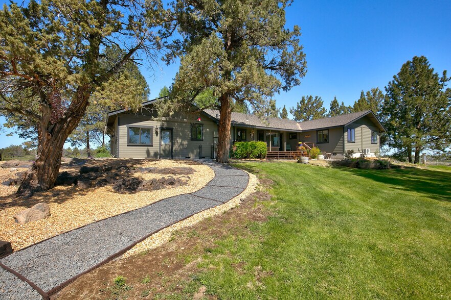 More Photos Of 61212 Obernolte Rd, Bend Specialty For Sale