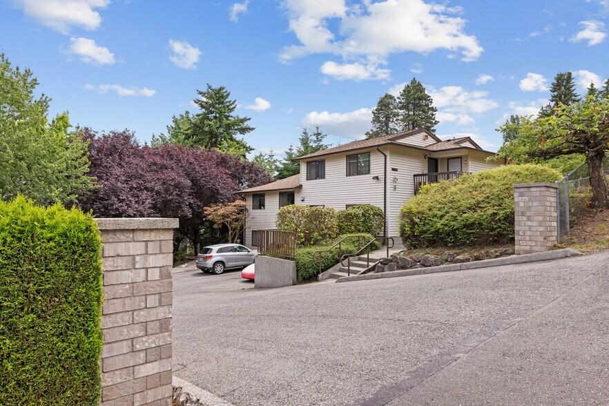 More Photos Of 13004 33rd Ave S, Tukwila Apartments For Sale