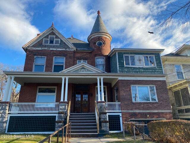 Primary Photo Of 123 Guy Park Ave, Amsterdam Office For Sale