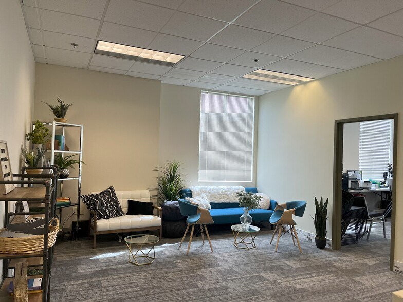 More Photos Of 2201-2213 N Loop Rd, Alameda Research And Development For Sale