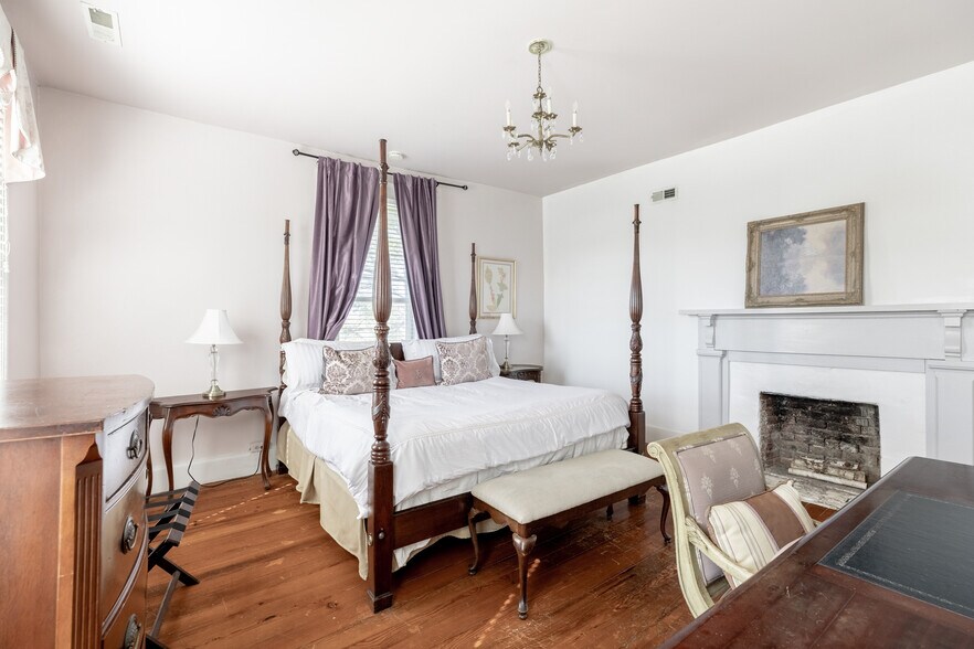 More Photos Of 2416 Lowesville Rd, Amherst Hospitality For Sale