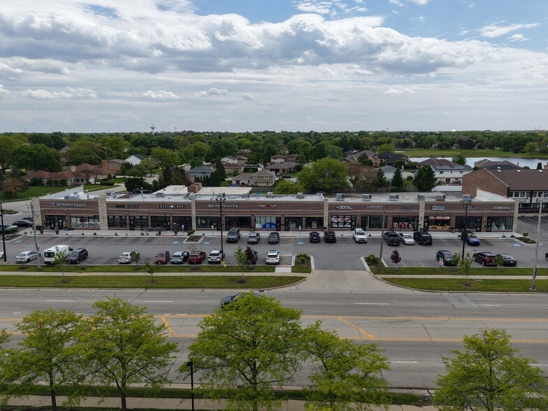 Primary Photo Of 9003-9025 W 151st St, Orland Park Fast Food For Lease
