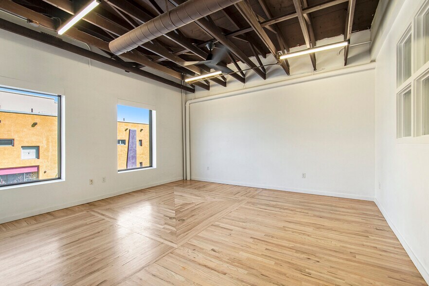 More Photos Of 931 Santa Fe Dr, Denver Storefront Retail Office For Lease