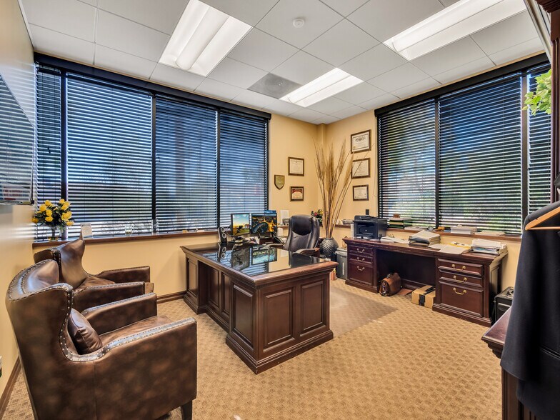 More Photos Of 3155 Old Conejo Rd, Thousand Oaks Office For Sale