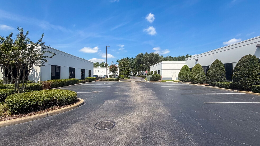 More Photos Of 5776 Hoffner Ave, Orlando Unknown For Lease