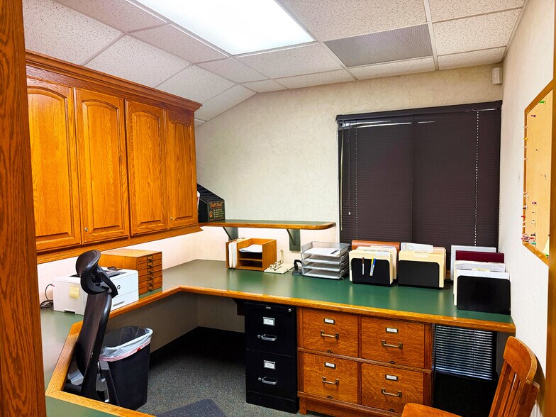 More Photos Of 1816 Old Tustin Ave, Santa Ana Office For Sale
