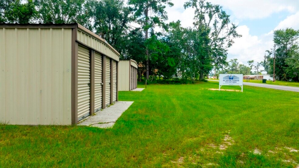 More Photos Of 401 N Railroad Ave, Mount Vernon Self Storage For Sale