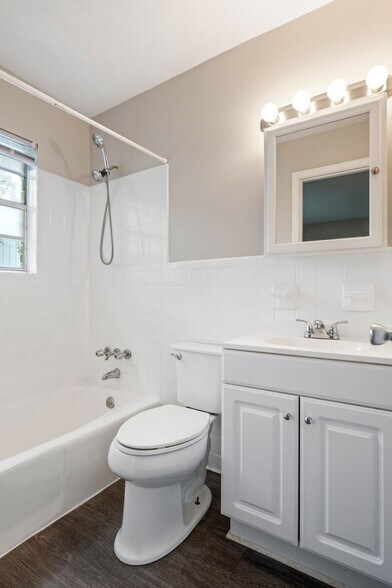 More Photos Of 111 E Obryan Ave, Bardstown Apartments For Sale