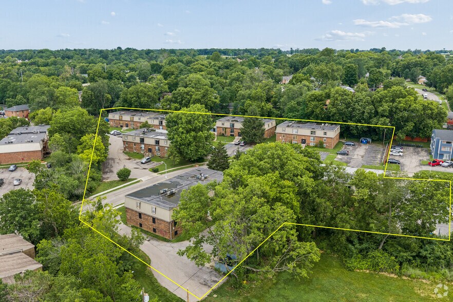 More Photos Of 1328-1345 Devonport Dr, Lexington Apartments For Sale