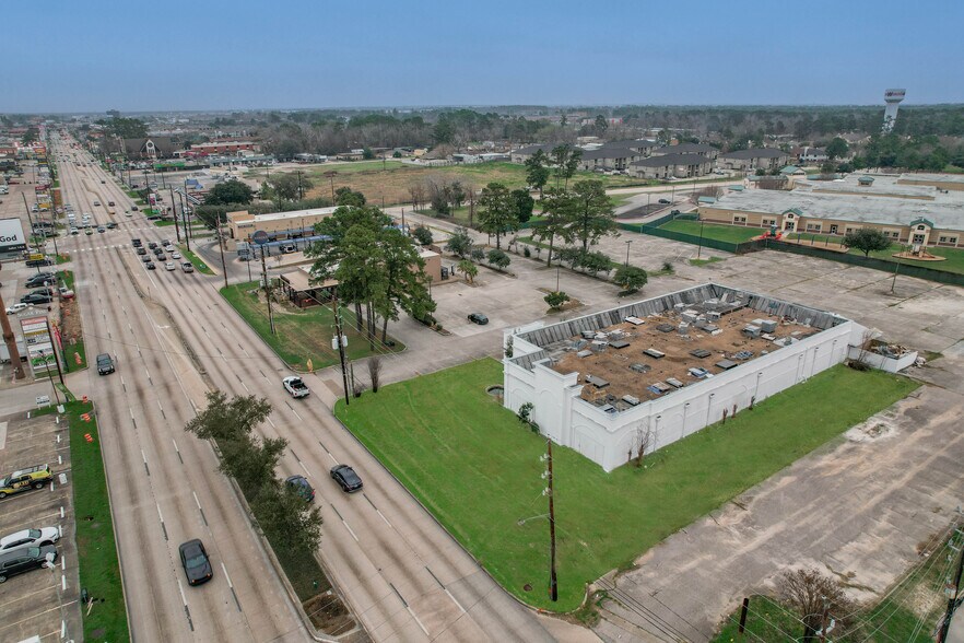 More Photos Of 2103 Cypress Creek Pky, Houston Bar For Sale