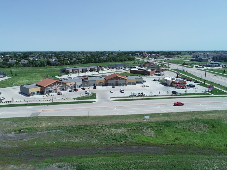 More Photos Of 5050 Timber Pky S, Fargo General Retail For Lease