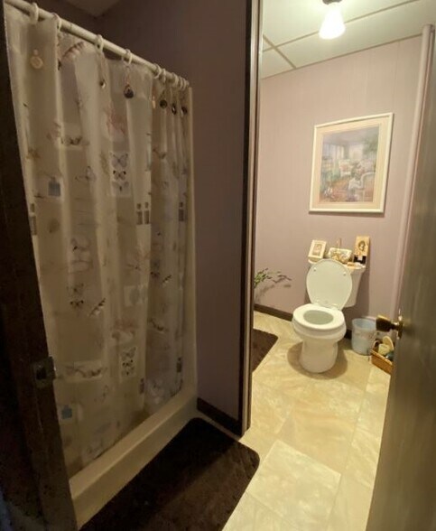 More Photos Of 22 N 7th St, Akron Storefront Retail Office For Sale