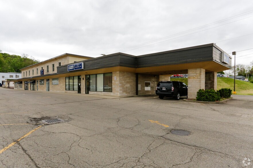 More Photos Of 601-637 Central Ctr, Chillicothe Unknown For Lease