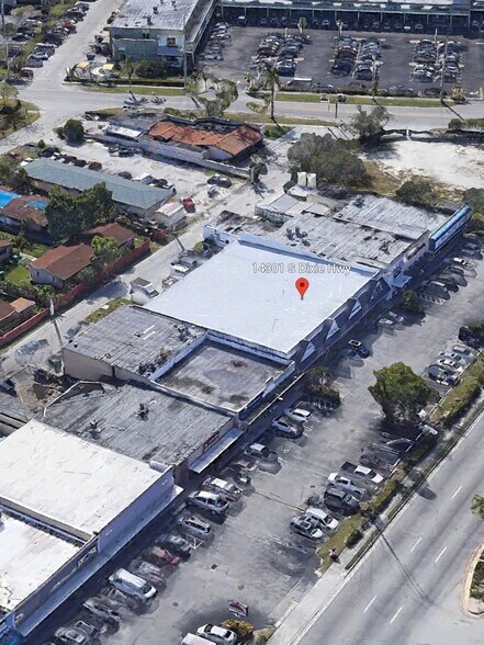 More Photos Of 14301 S Dixie Hwy, Miami Storefront For Lease