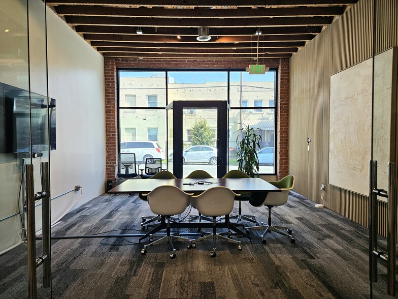 More Photos Of 1005 N Madison Ave, Los Angeles Storefront Retail Office For Lease