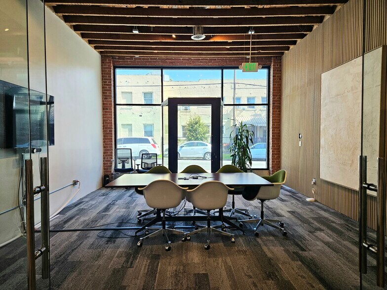 More Photos Of 1005 N Madison Ave, Los Angeles Storefront Retail Office For Lease