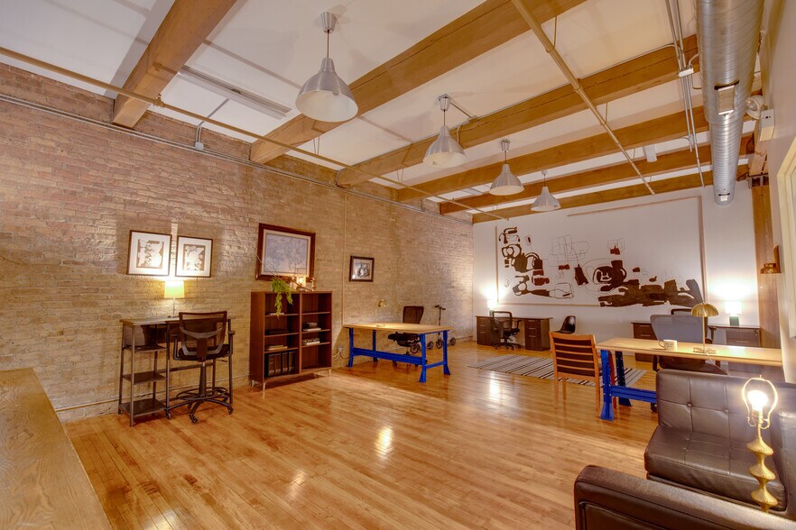 More Photos Of 1132 S Wabash Ave, Chicago Office For Lease