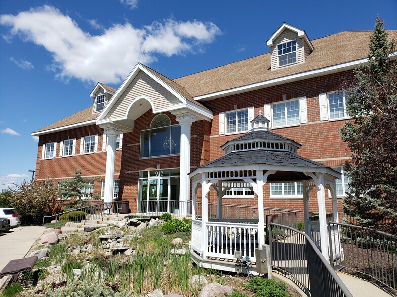 More Photos Of 912 Northwest Hwy, Fox River Grove Medical For Lease