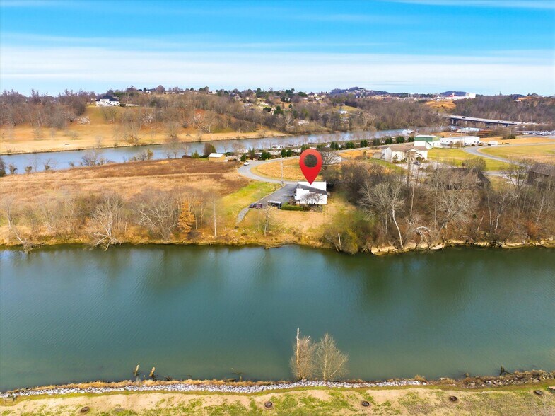 More Photos Of 2376 Business Center Cir, Sevierville Freestanding For Sale