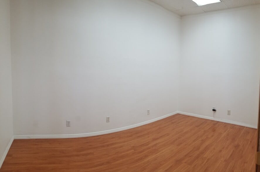 More Photos Of 3650 S Eastern Ave, Las Vegas Medical For Sale