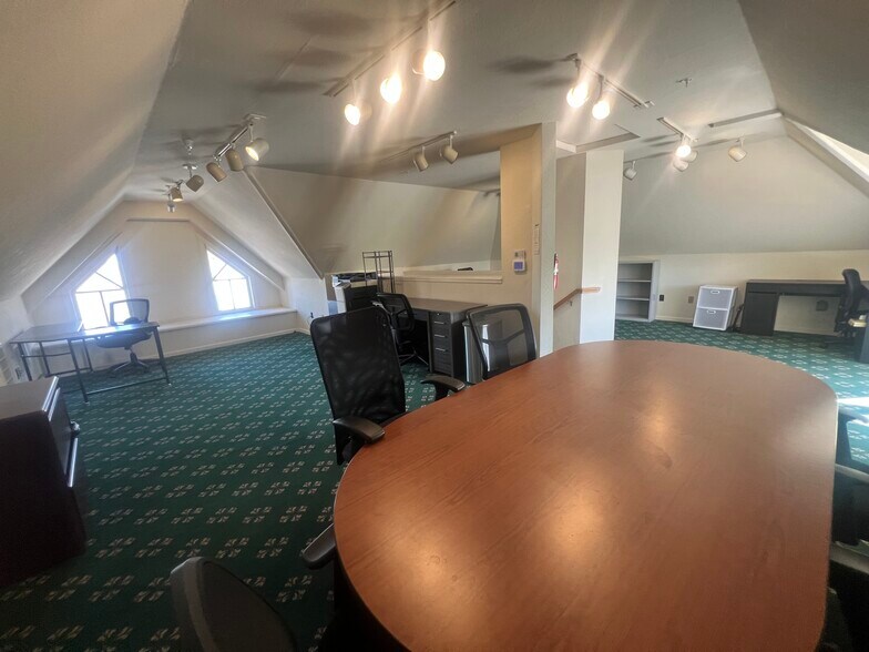 More Photos Of 909 14th St, Modesto Office For Lease