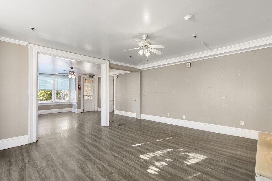 More Photos Of 1111-1123 D St, Sacramento Specialty For Sale