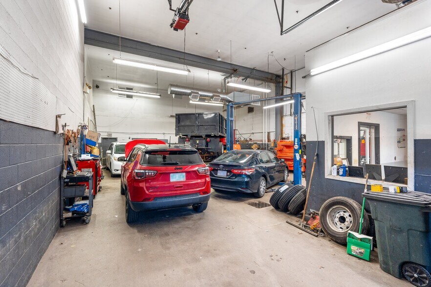 More Photos Of 134 N Broadway, Salem Service Station For Sale