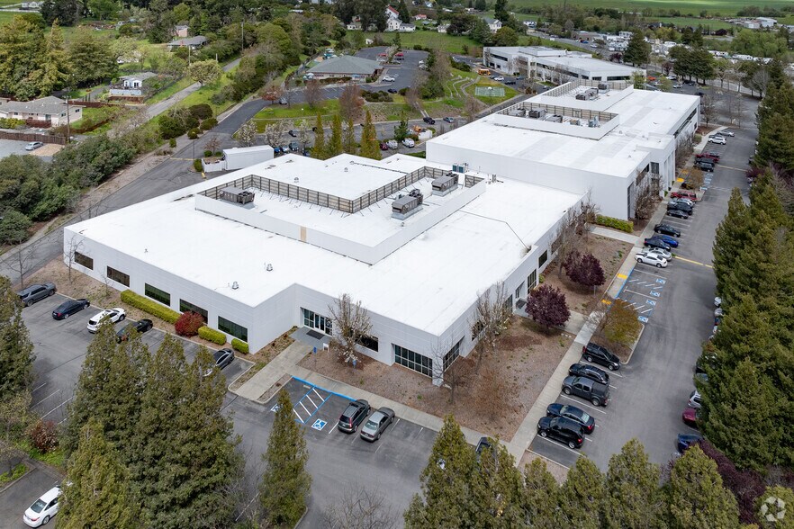 More Photos Of 1465 N McDowell Blvd, Petaluma Research And Development For Lease
