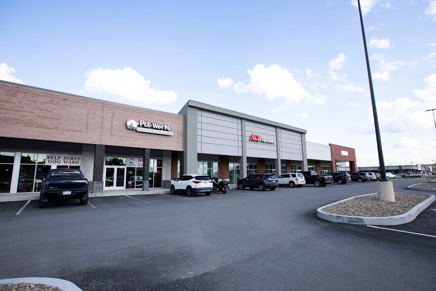 More Photos Of 2600 Middletown Commons, White Hall Coworking Space