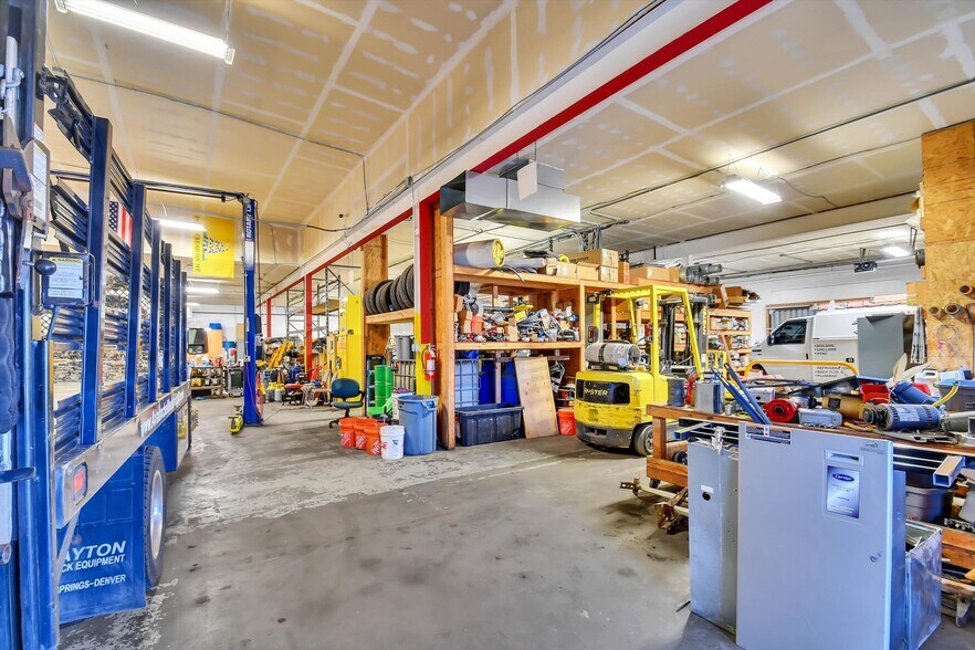 More Photos Of 4995 Monaco St, Commerce City Manufacturing For Sale